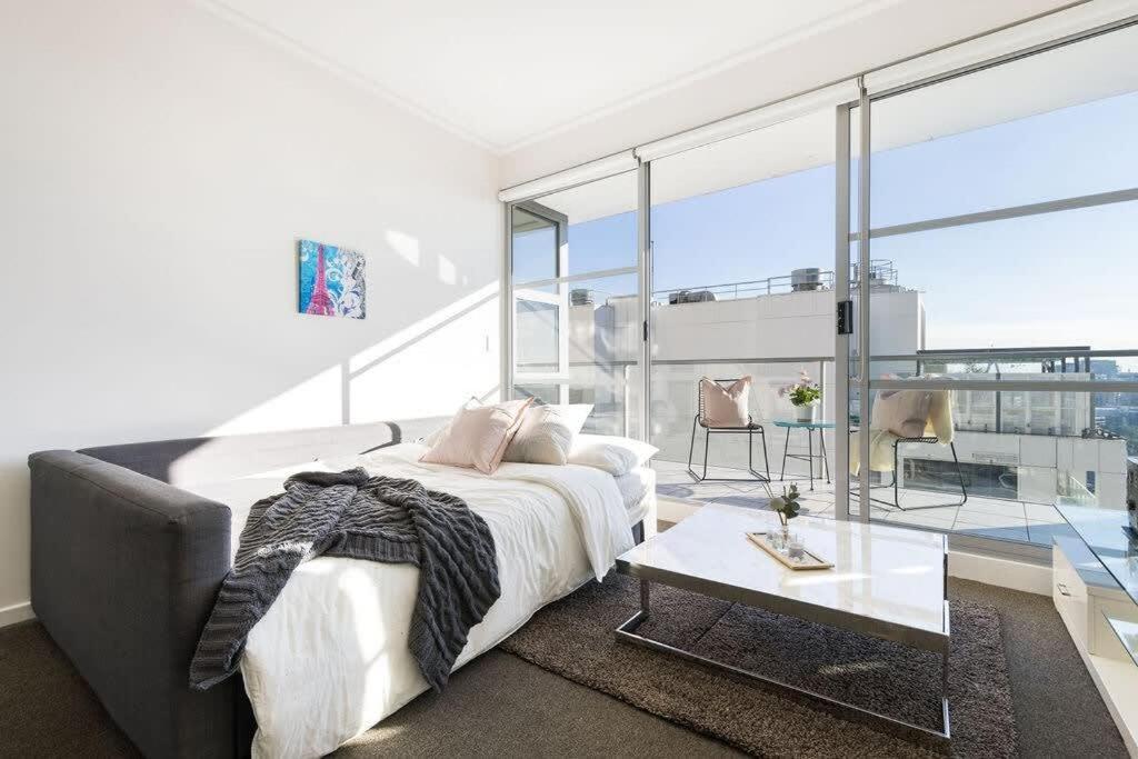 A Spacious 2br With An Amazing View Over Darling Harbour Apartment Sydney